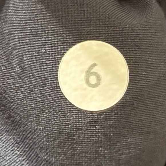 Lululemon Tracker Shorts III 4-Way Stretch Regal Plum Sz 6 Rare 2015 Release - Picture 8 of 8